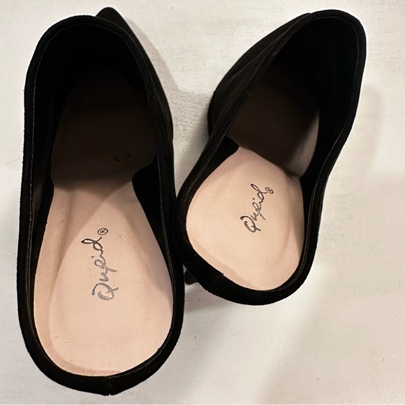 Qupid Vanessa Stud Mule Velvet Leatherette Black Size 8.5 - Picture 11 of 15